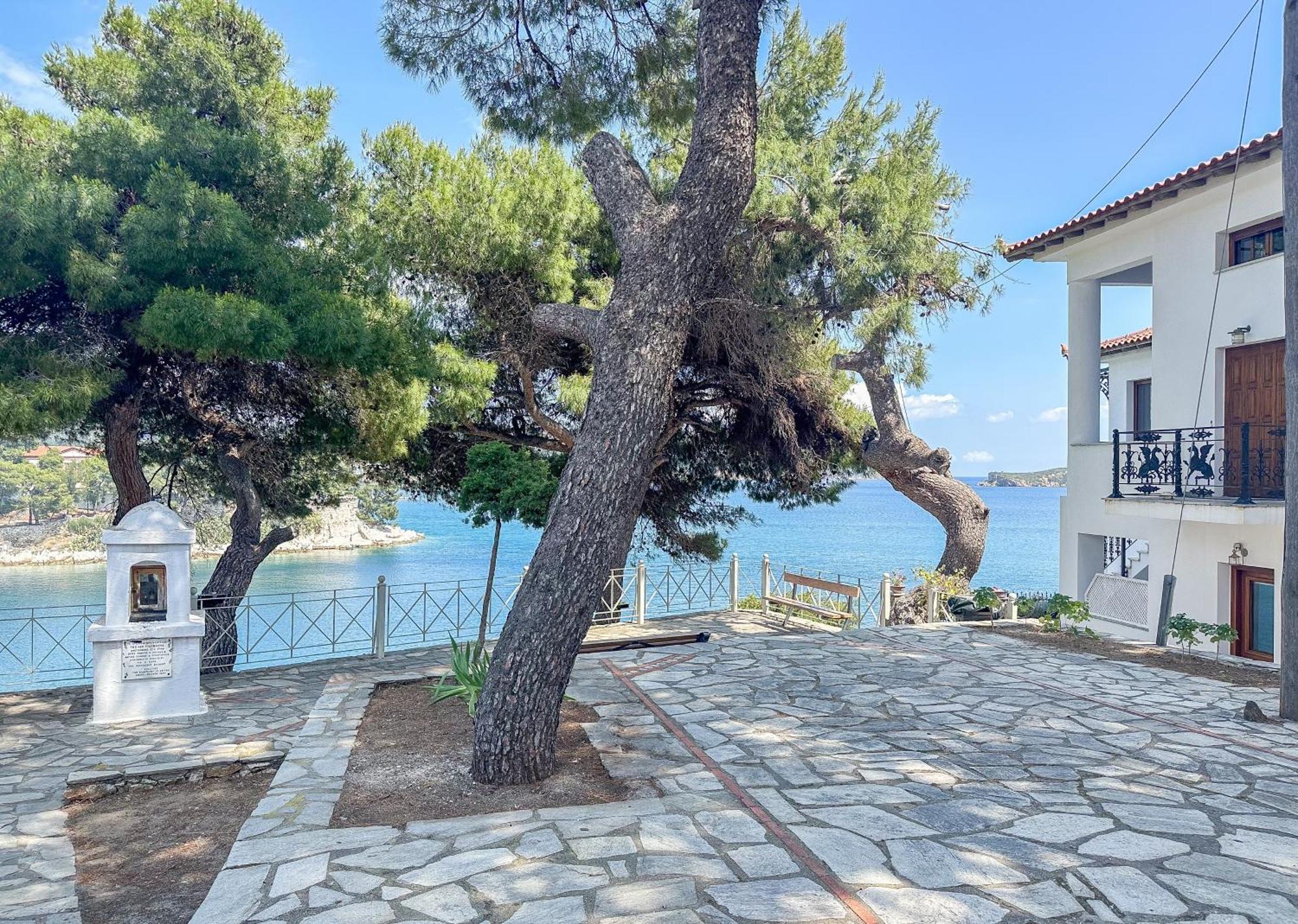 Hotel Ourania'S Mansion Skiathos-Stadt Exterior foto