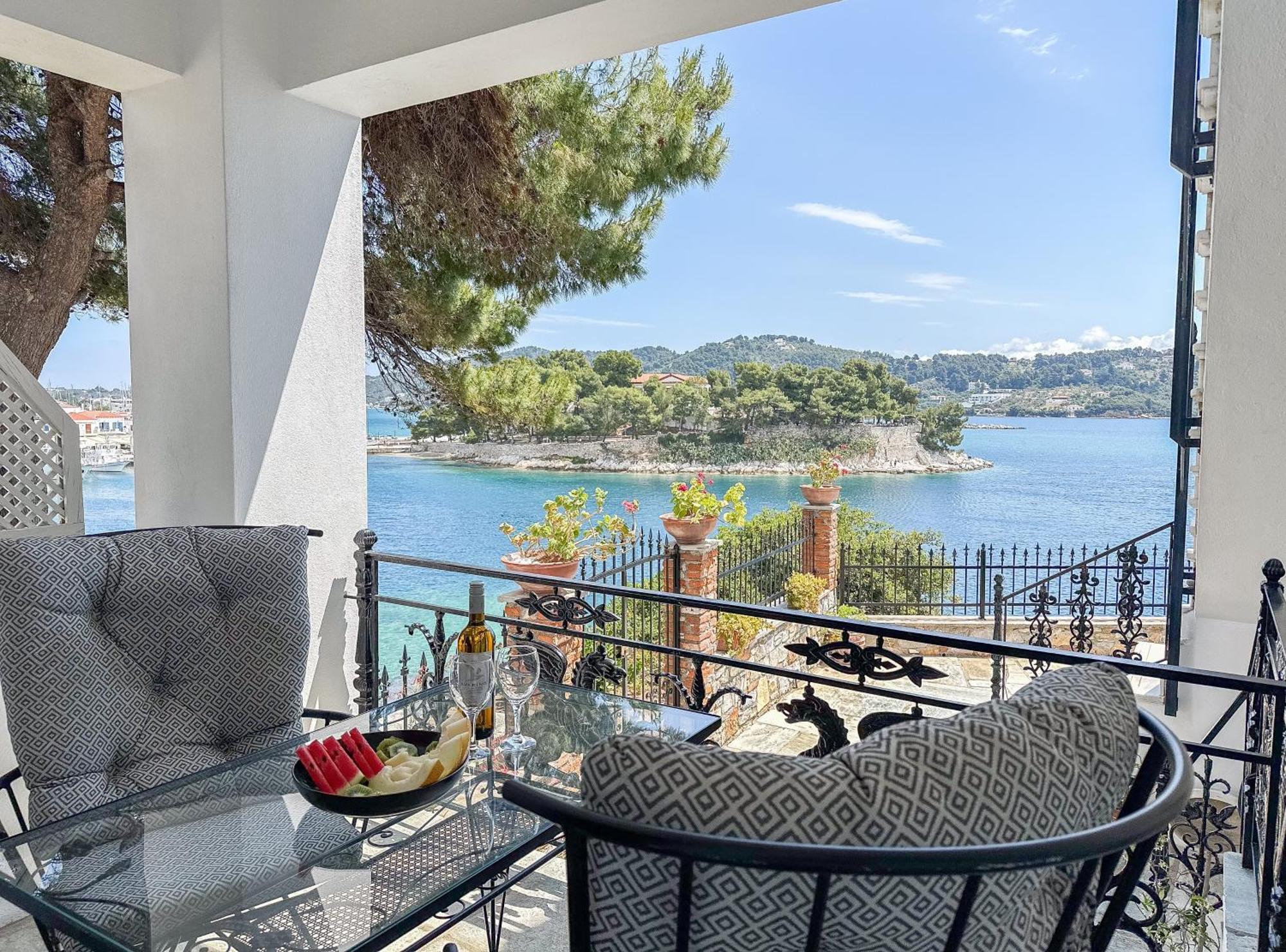 Hotel Ourania'S Mansion Skiathos-Stadt Zimmer foto