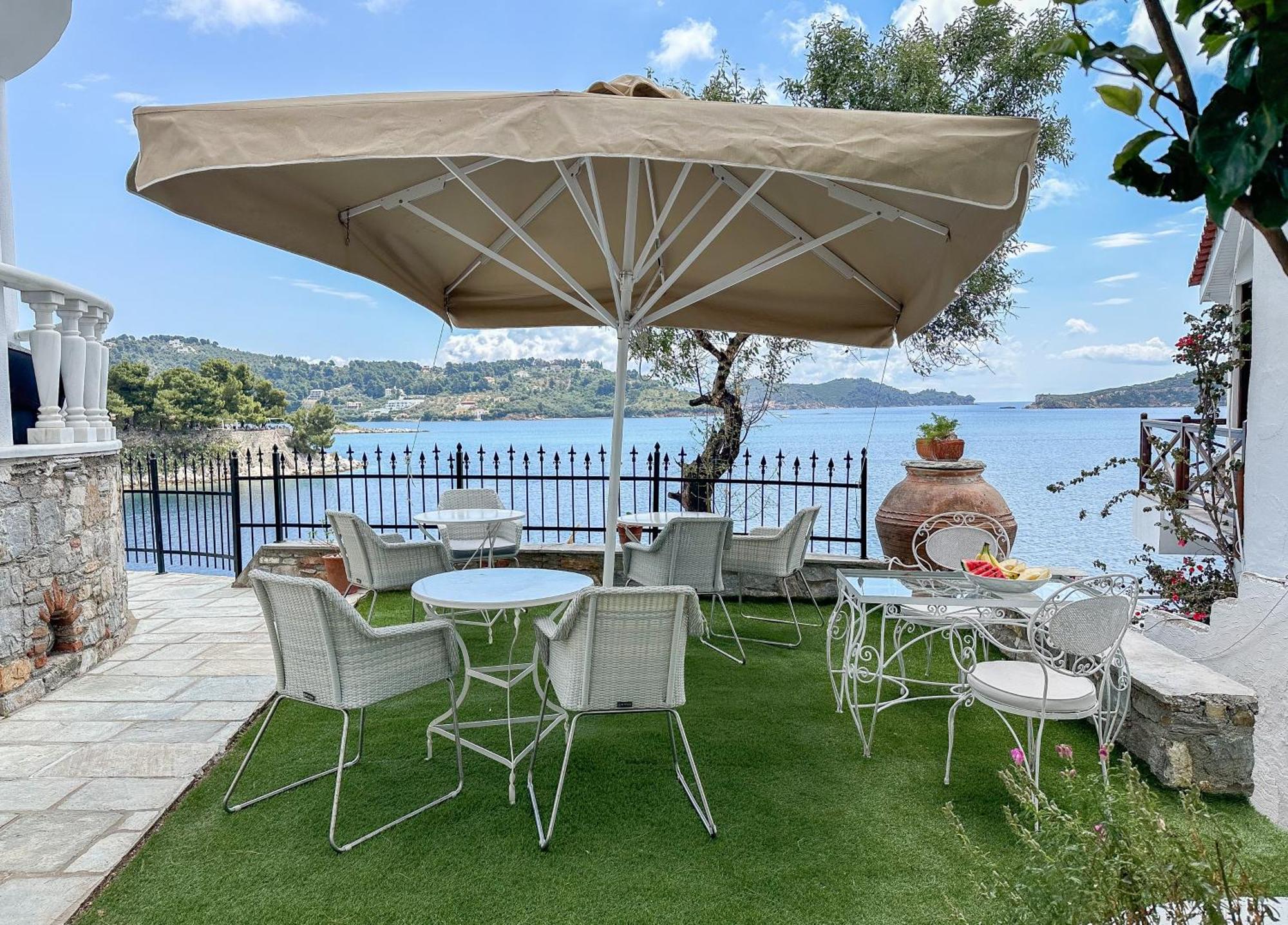 Hotel Ourania'S Mansion Skiathos-Stadt Exterior foto